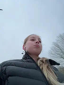 Hr Frk Olsen online show from February 7, 2026, 2:25 pm