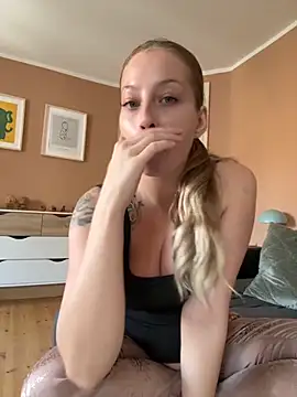 Hr Frk Olsen online show from September 20, 2025, 11:37 am