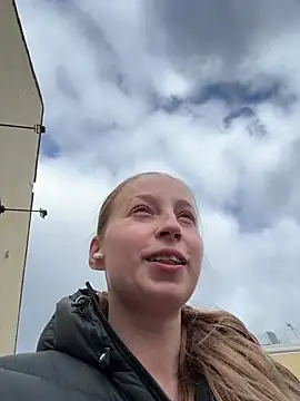 Hr Frk Olsen online show from March 26, 2026, 1:31 pm