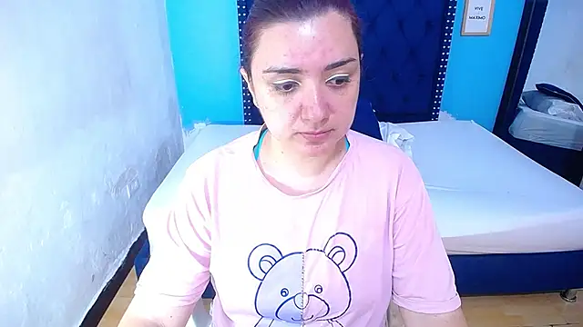 Snapshot of kinky_redhead18 chatting on October 8, 2025, 1:01 pm kinky redhead18 online show from October 8, 2025, 1:01 pm