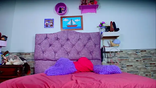 Snapshot of Melannytaylor chatting on September 27, 2025, 7:42 pm Melannytaylor online show from September 27, 2025, 7:42 pm