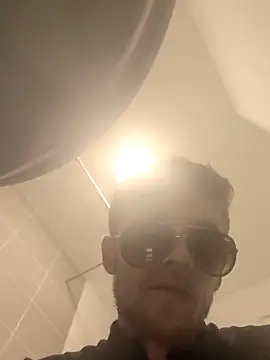 m19lonely online show from September 23, 2025, 1:56 am