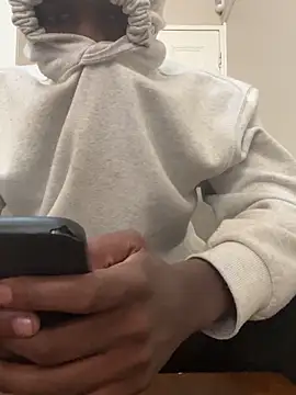 Snapshot of Mischevous_T69 chatting on October 3, 2025, 8:16 am Mischevous T69 online show from October 3, 2025, 8:16 am