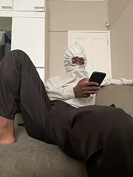 Snapshot of Mischevous_T69 chatting on November 8, 2025, 8:51 am Mischevous T69 online show from November 8, 2025, 8:51 am