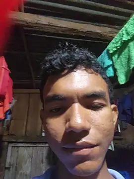Reynold2608 online show from July 12, 2026, 4:02 am
