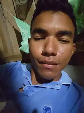 Reynold2608 online show from June 28, 2026, 1:56 am