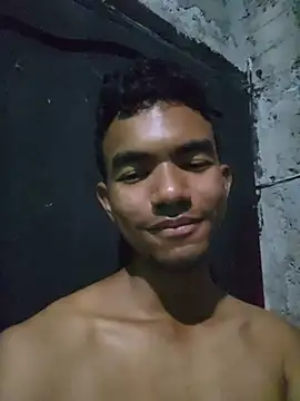 Reynold2608 online show from July 8, 2026, 1:19 am
