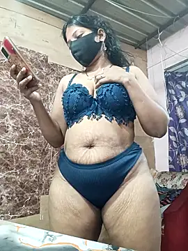 Snapshot of queensenorita chatting on October 31, 2025, 7:27 am queensenorita online show from October 31, 2025, 7:27 am