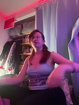 Snapshot of Nina-Chick777 chatting on February 27, 2026, 6:46 am Nina-Chick777 online show from February 27, 2026, 6:46 am