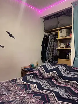 Nina-Chick777 online show from October 19, 2025, 7:22 am