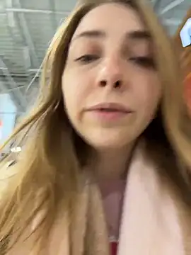 Sunny   Bunny online show from September 24, 2025, 8:43 am