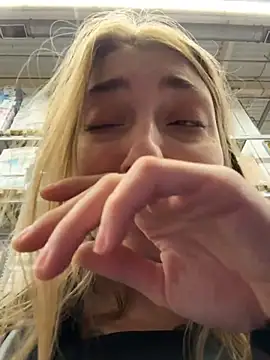 Sunny   Bunny online show from October 5, 2025, 8:27 am