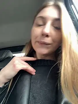 Sunny   Bunny online show from March 3, 2026, 1:18 pm