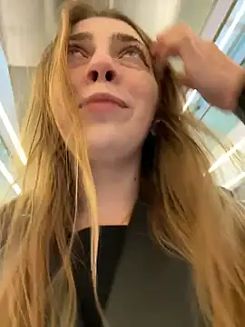 Sunny   Bunny online show from December 19, 2025, 12:07 pm