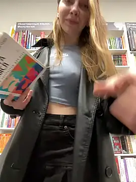 Sunny   Bunny online show from October 24, 2025, 1:10 pm