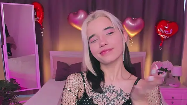 Snapshot of as1an_girlfriend chatting on February 24, 2025, 4:05 am as1an girlfriend online show from February 24, 2025, 4:05 am