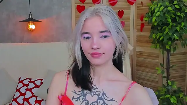 Snapshot of as1an_girlfriend chatting on February 14, 2025, 6:45 am as1an girlfriend online show from February 14, 2025, 6:45 am