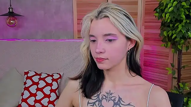 Snapshot of as1an_girlfriend chatting on March 11, 2025, 6:30 am as1an girlfriend online show from March 11, 2025, 6:30 am