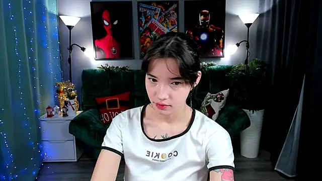 as1an girlfriend online show from December 18, 2025, 7:13 am