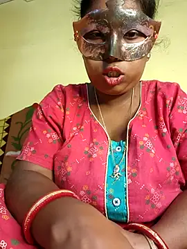 Snapshot of tinabhabhi chatting on October 22, 2025, 11:09 am tinabhabhi online show from October 22, 2025, 11:09 am