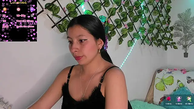 Snapshot of keyla_meow chatting on February 13, 2025, 2:45 am keyla meow online show from February 13, 2025, 2:45 am