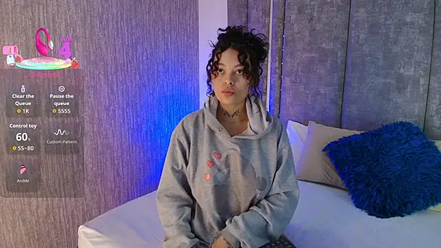 KatherineGomez online show from September 23, 2025, 3:02 am