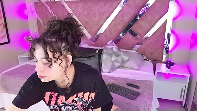 KatherineGomez online show from March 25, 2026, 2:12 am