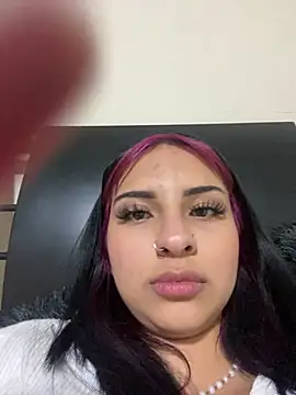 Hilary pinkk online show from February 15, 2025, 3:42 am
