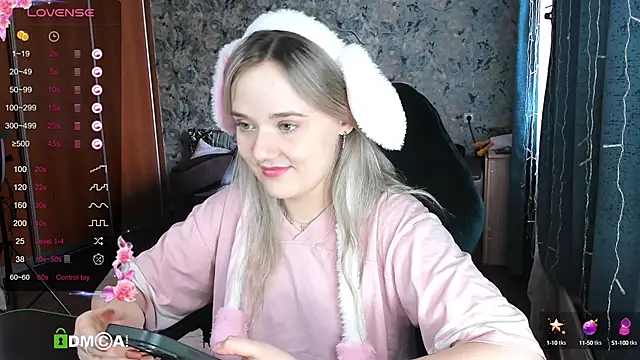 Snapshot of Your_small_bunny chatting on March 14, 2025, 7:26 am Your small bunny online show from March 14, 2025, 7:26 am