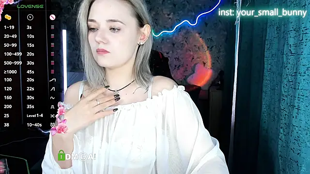 Snapshot of Your_small_bunny chatting on July 20, 2026, 2:08 am Your small bunny online show from July 20, 2026, 2:08 am