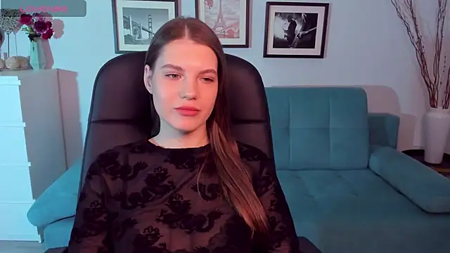 Snapshot of BellaSweetHeart chatting on March 9, 2025, 7:15 pm BellaSweetHeart online show from March 9, 2025, 7:15 pm