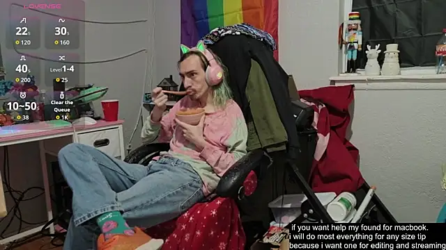 Snapshot of tallnerdyguy chatting on September 28, 2025, 3:02 am tallnerdyguy online show from September 28, 2025, 3:02 am