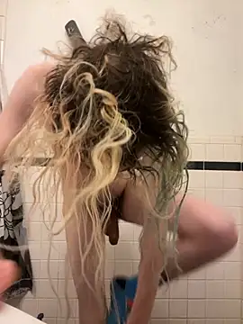 Snapshot of tallnerdyguy chatting on October 13, 2025, 8:54 pm tallnerdyguy online show from October 13, 2025, 8:54 pm