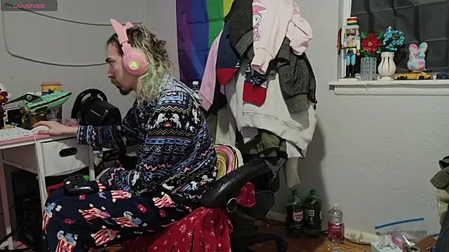 tallnerdyguy online show from February 1, 2026, 12:42 am