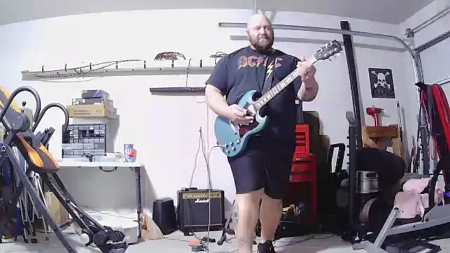 Snapshot of Strong_Bear89 chatting on February 16, 2026, 7:01 pm Strong Bear89 online show from February 16, 2026, 7:01 pm