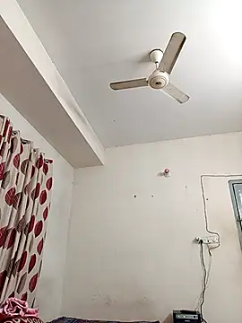 Tisha-01 online show from November 29, 2025, 3:39 am