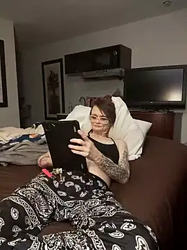 ivylee31 online show from January 16, 2025, 6:56 am