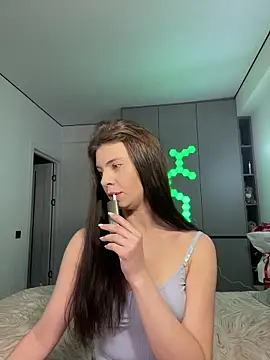 CurlyLara online show from February 10, 2026, 3:22 pm