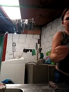 Snapshot of EvelyneClark chatting on January 27, 2025, 8:39 pm EvelyneClark online show from January 27, 2025, 8:39 pm