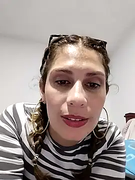 Alysson-- online show from February 5, 2025, 12:27 pm
