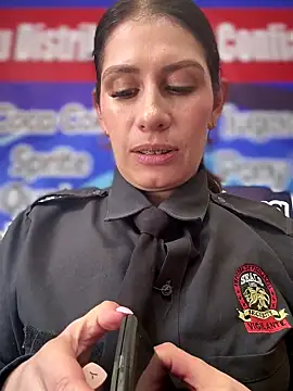 Snapshot of Alysson-- chatting on October 15, 2025, 2:25 pm Alysson-- online show from October 15, 2025, 2:25 pm