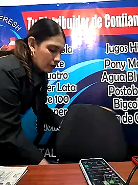 Snapshot of Alysson-- chatting on October 3, 2025, 2:29 pm Alysson-- online show from October 3, 2025, 2:29 pm