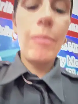 Snapshot of Alysson-- chatting on October 9, 2025, 6:19 pm Alysson-- online show from October 9, 2025, 6:19 pm