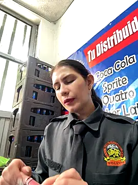 Alysson-- online show from December 2, 2025, 4:09 pm