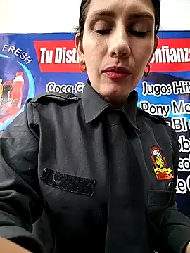 Snapshot of Alysson-- chatting on September 16, 2025, 4:19 pm Alysson-- online show from September 16, 2025, 4:19 pm