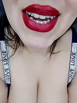 sexy-mariya online show from October 18, 2025, 3:47 pm