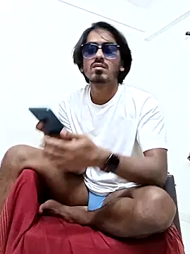 Snapshot of Samser0403 chatting on October 18, 2025, 5:59 pm Samser0403 online show from October 18, 2025, 5:59 pm