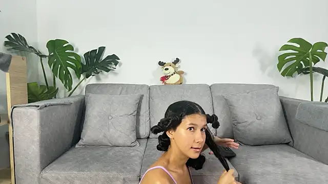 Snapshot of Antonella_and_axel_ chatting on December 8, 2024, 6:54 am Antonella and axel online show from December 8, 2024, 6:54 am