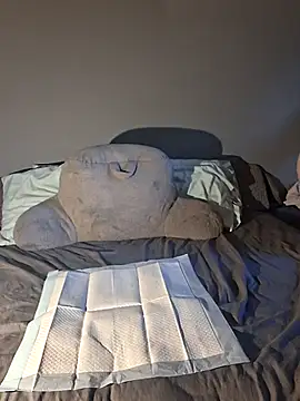 Snapshot of MsPink_Flamingtoes544 chatting on October 22, 2025, 12:15 pm MsPink Flamingtoes544 online show from October 22, 2025, 12:15 pm