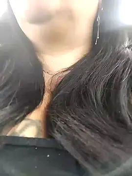 Snapshot of sara_pineros chatting on February 12, 2025, 4:00 pm sara pineros online show from February 12, 2025, 4:00 pm